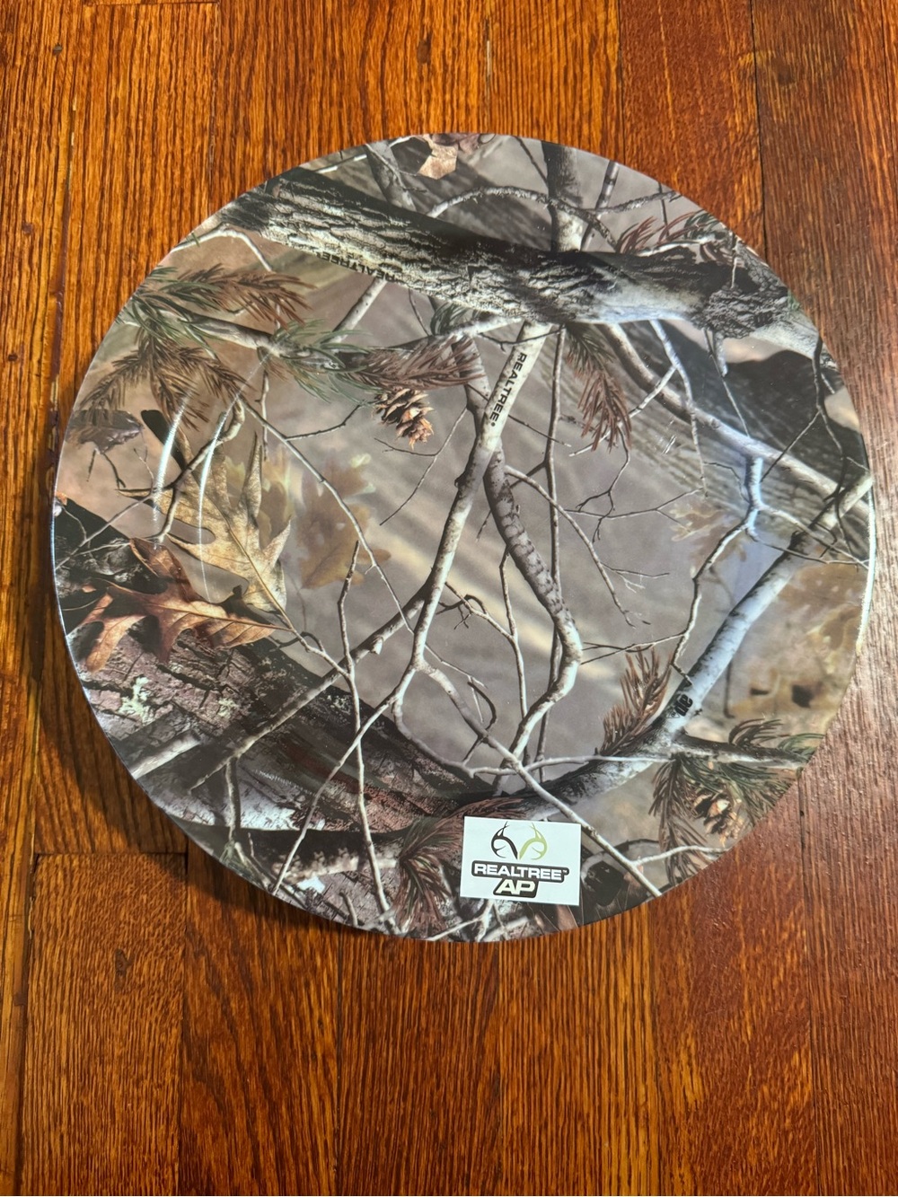 Realtree AP Camouflage Round Plates - Set of 6